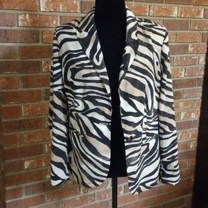 Chico's lined animal print Blazer
